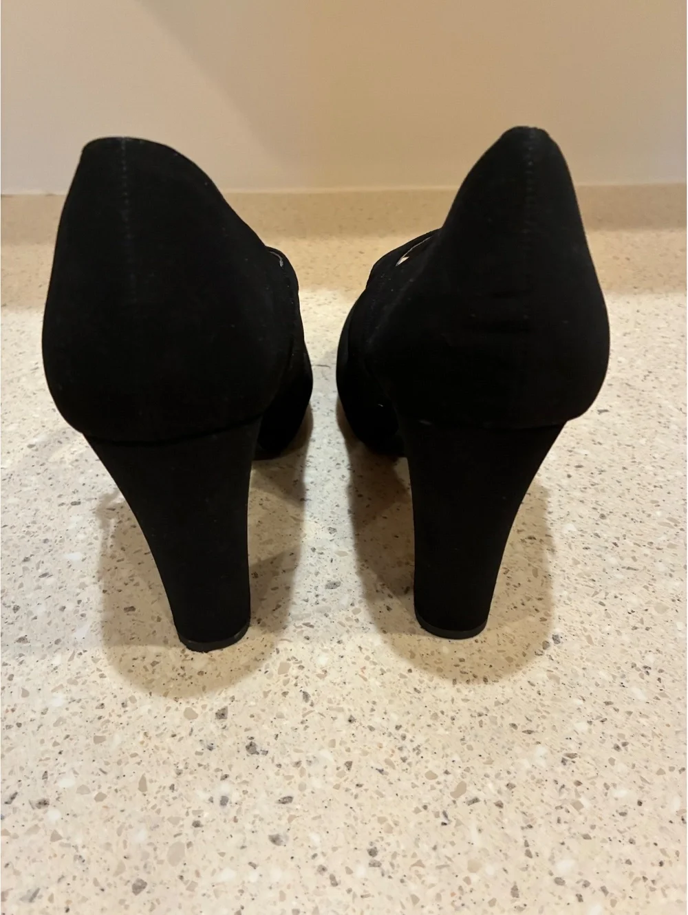 Y-Not Addison Mary Jane Size 8M Black Platform Almond Toe  Block Heel Pumps